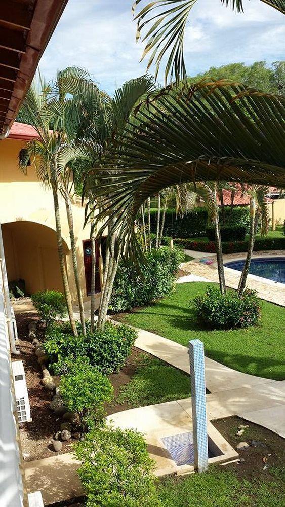 Delfin Beach Front Resort Esterillos Exterior photo