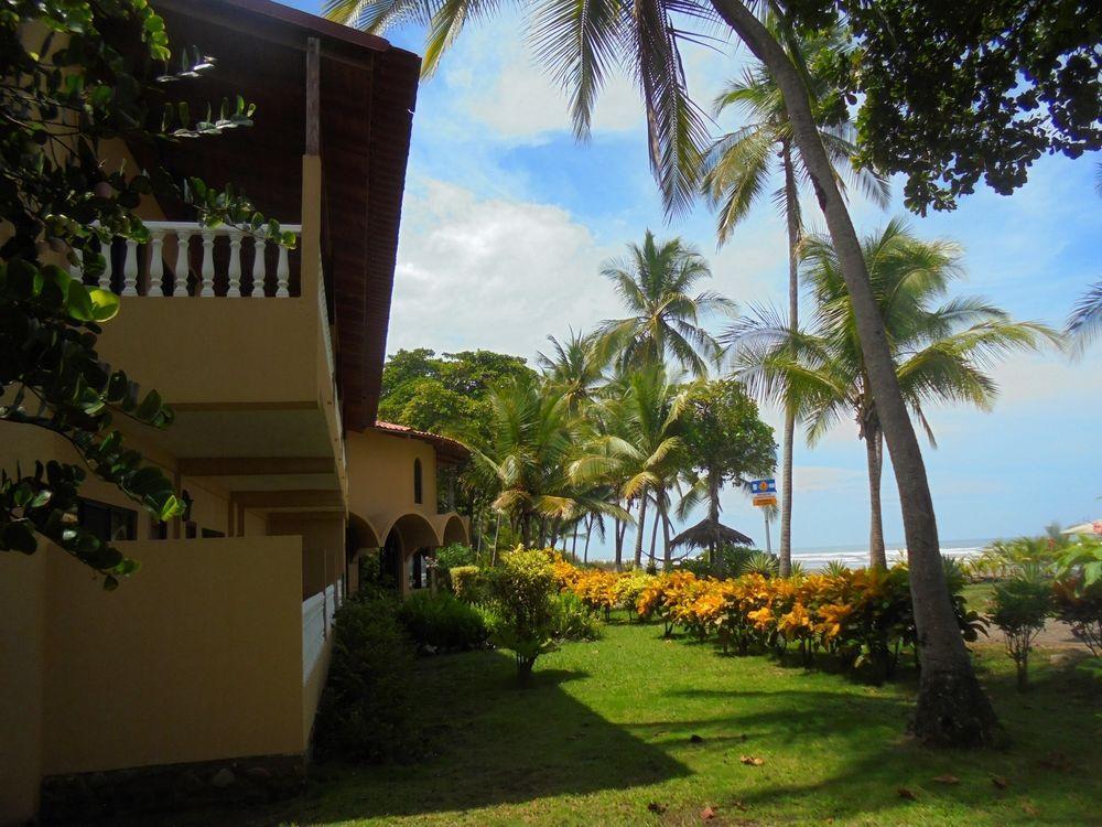 Delfin Beach Front Resort Esterillos Exterior photo