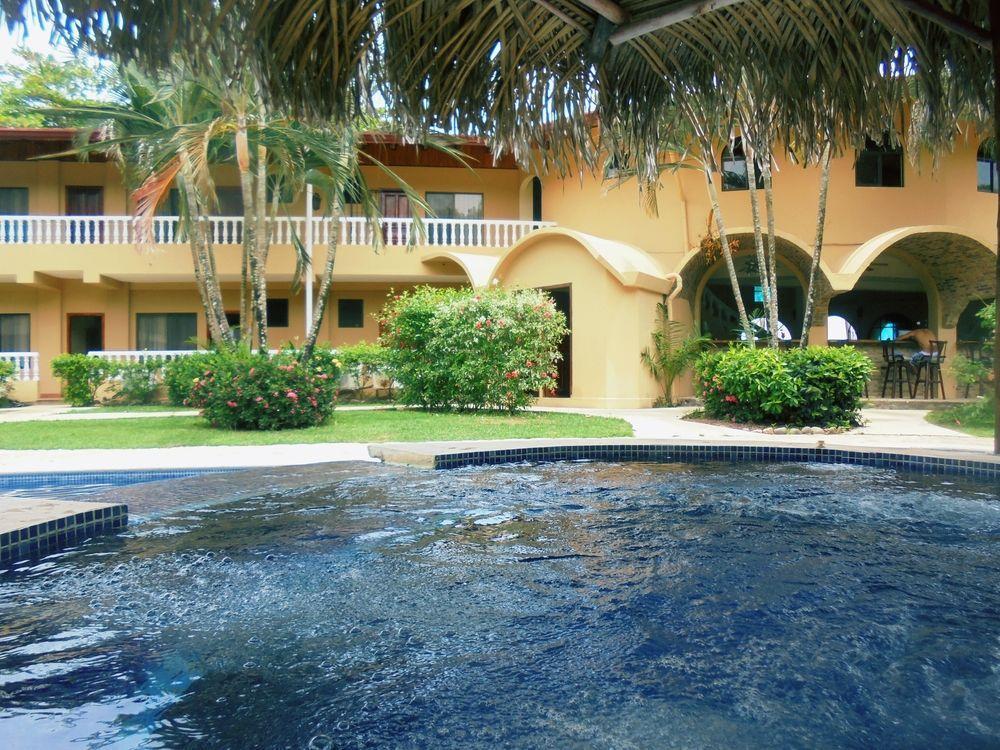 Delfin Beach Front Resort Esterillos Exterior photo